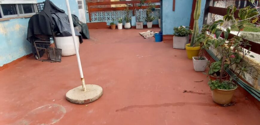 P.H. EN DOS PLANTAS