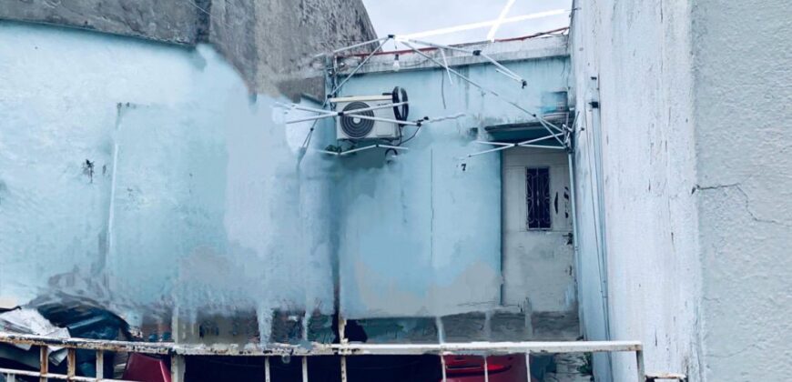 CASA CON DOS DEPARTAMENTOS (a reciclar)