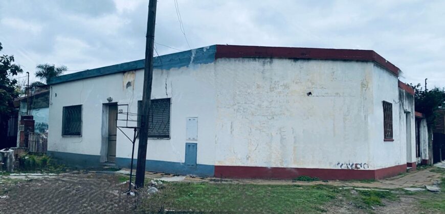 CASA CON DOS DEPARTAMENTOS (a reciclar)